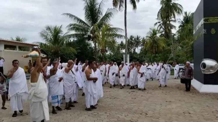Puluhan Calon Jemaah Haji Jembrana Ikuti Manasik
